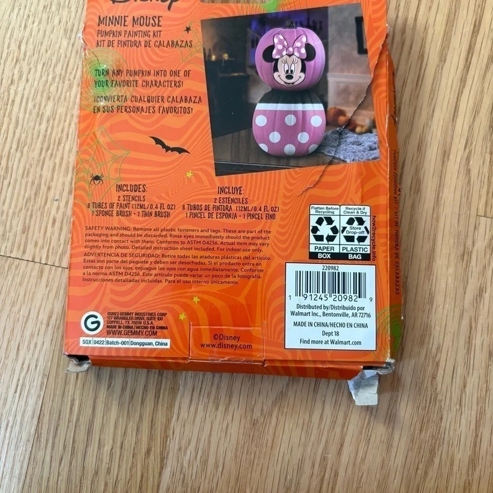 Disney Minnie Mouse Pumpkin Painting Kit Halloween Paint Stencils NEW